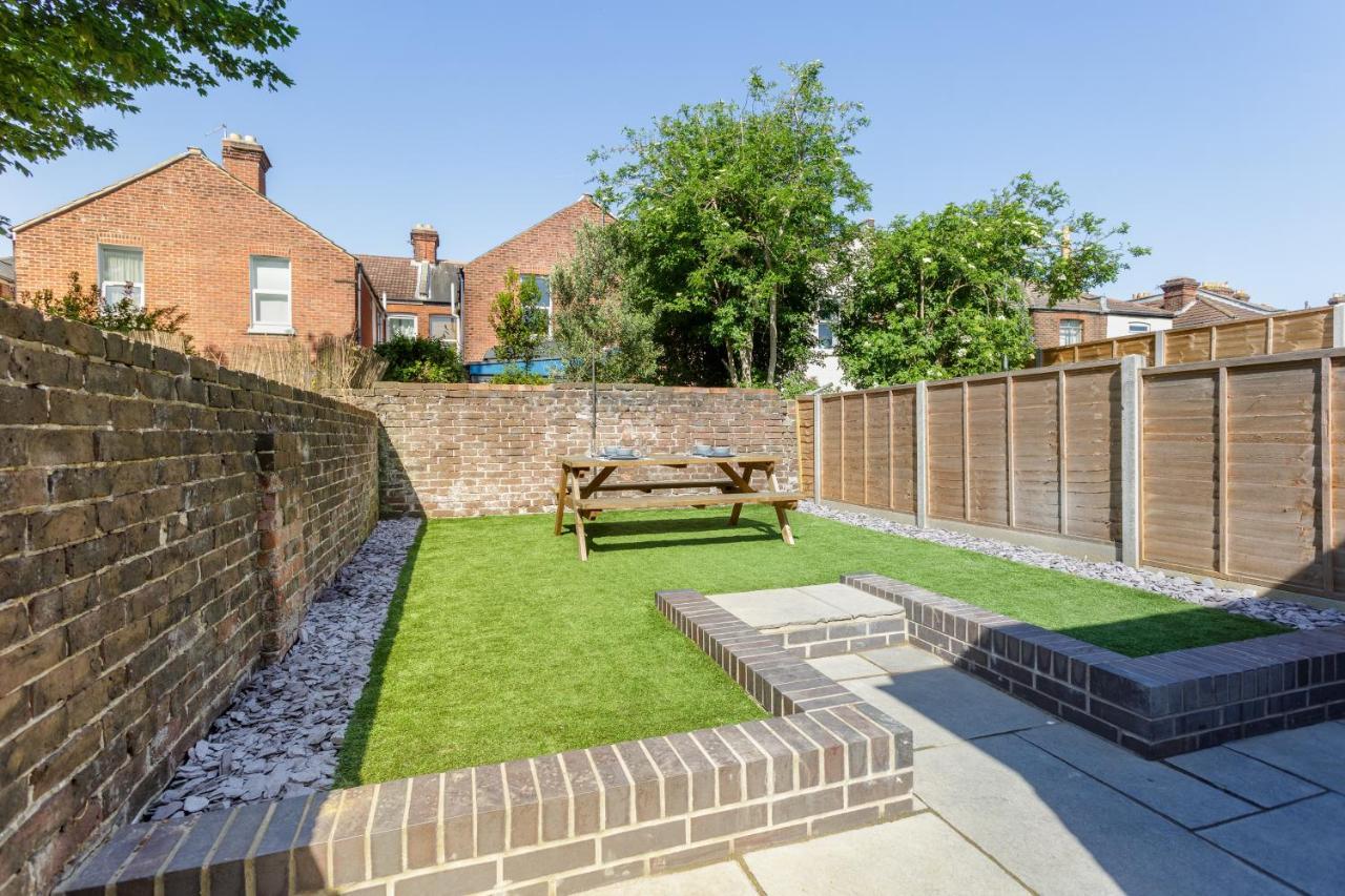 Harold House - Modern Open Plan 4 Bedroom, 3 Bathroom House In Central Southsea, Portsmouth Exterior foto