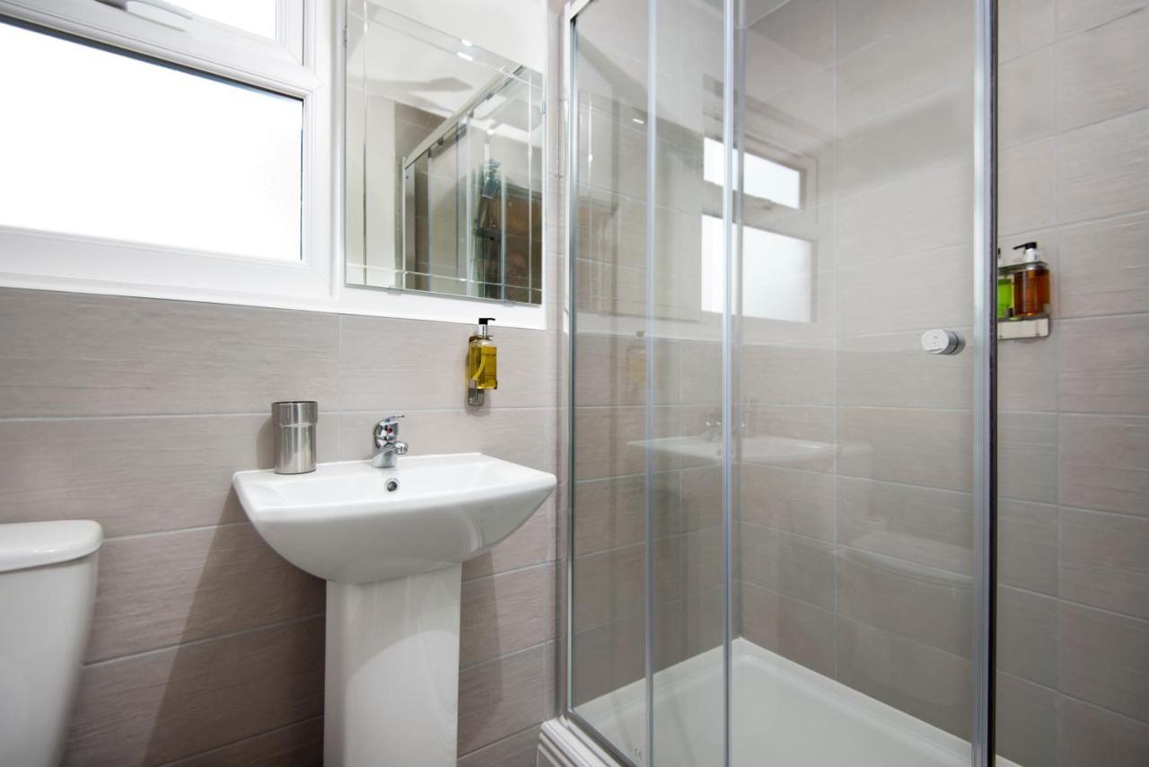 Harold House - Modern Open Plan 4 Bedroom, 3 Bathroom House In Central Southsea, Portsmouth Exterior foto